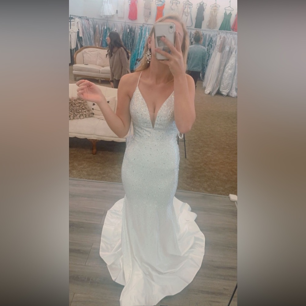 Prom dress - Picture 4 of 4